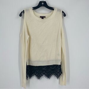 Material Girl Women’s Round Neck Cut Out Cold Shoulder Long Sleeve Sweater M